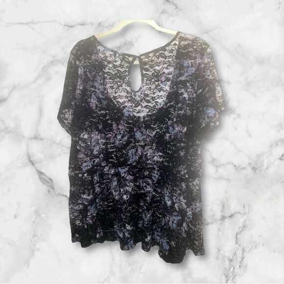 ✨Torrid Lace Peplum Sz 3 Blouse✨ - Picture 6 of 8